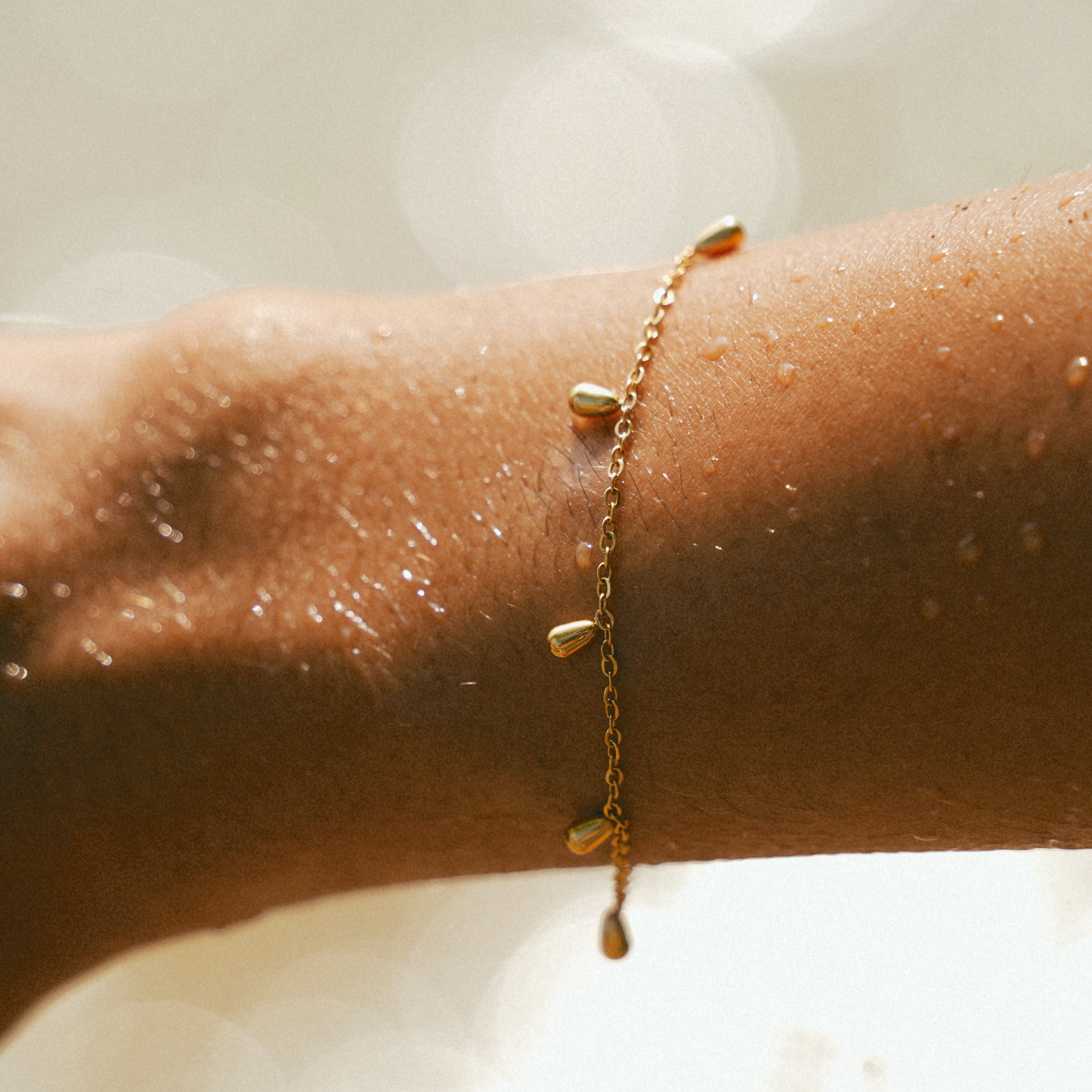 Vera Anklet