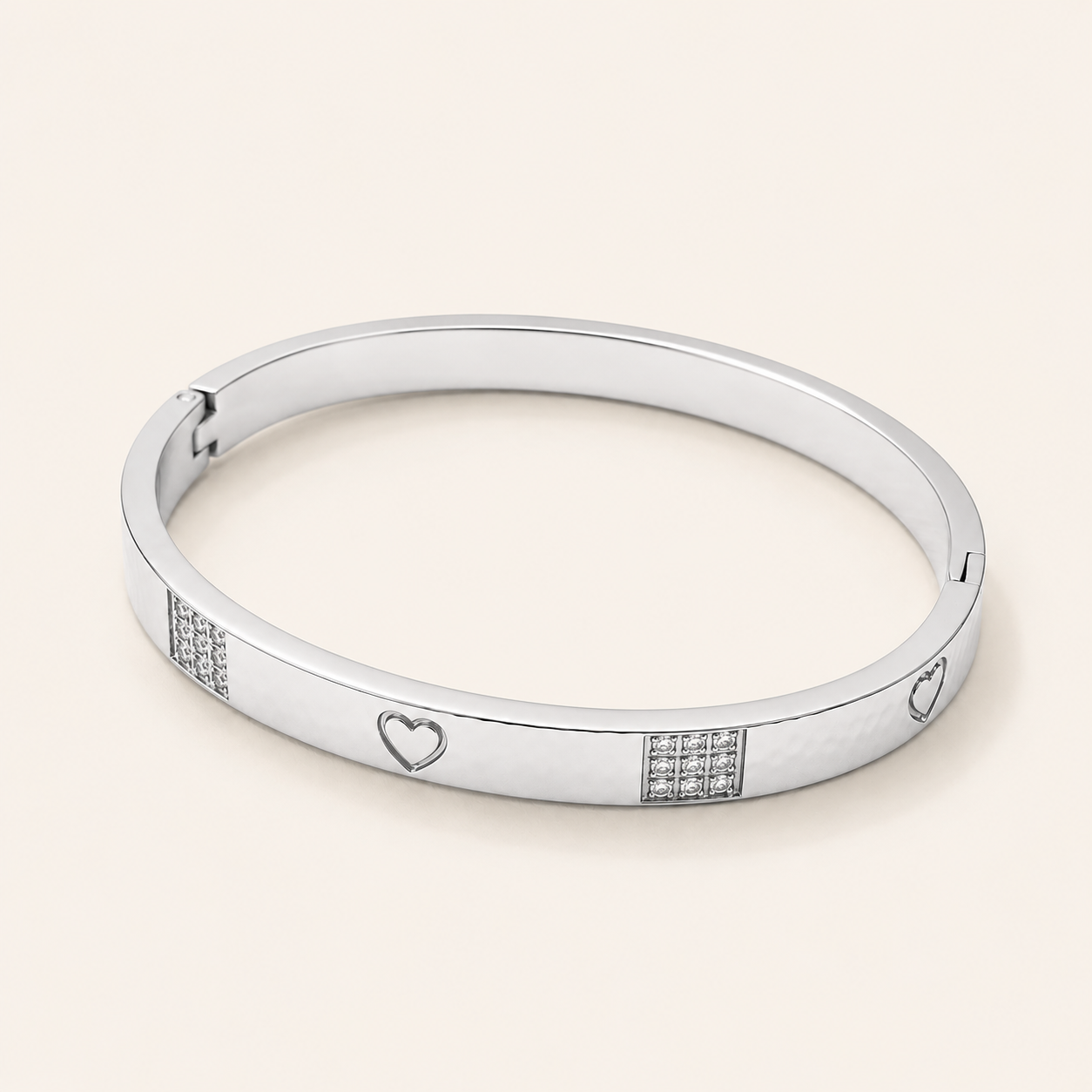 Everheart Bracelet Bracelet