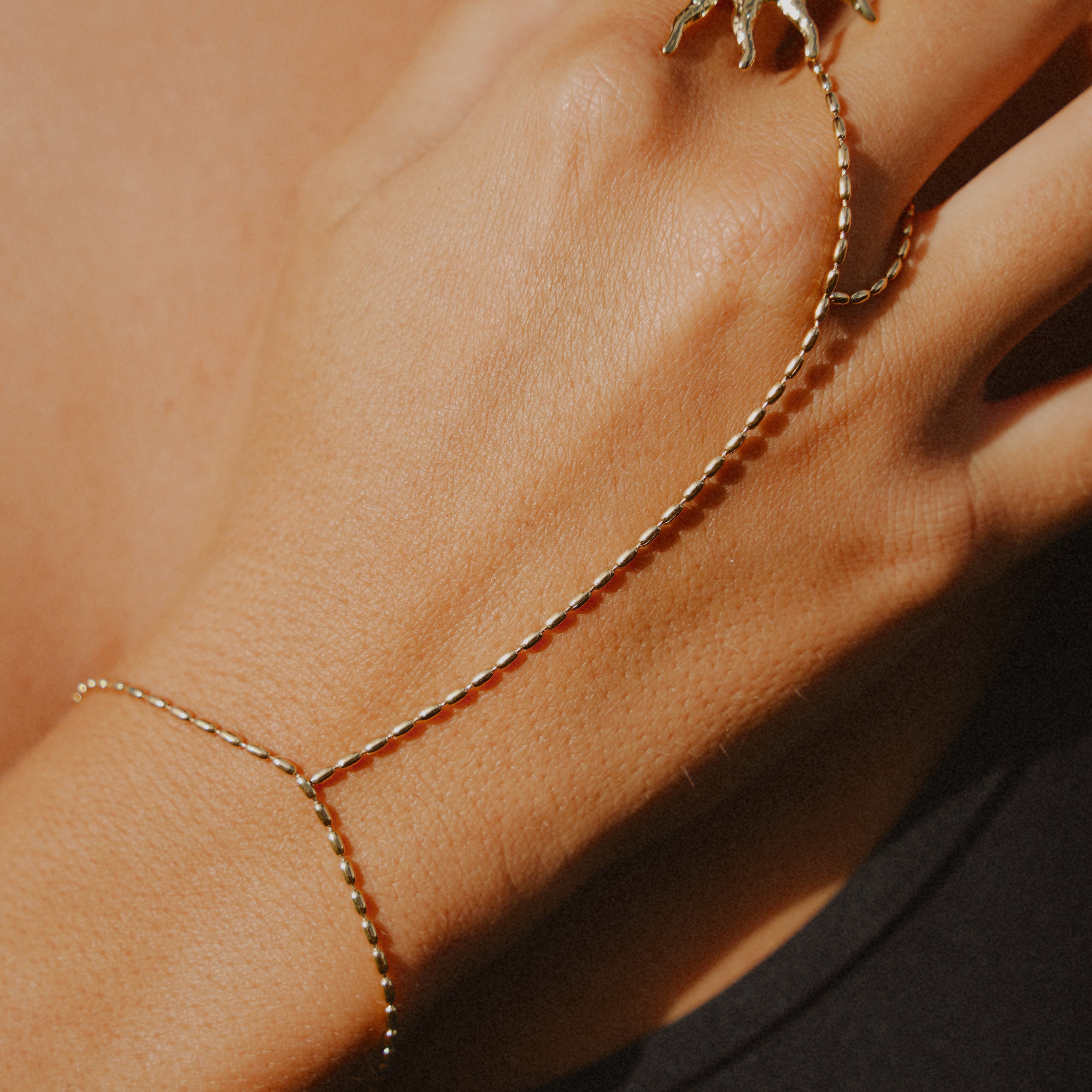 Moorea Handchain