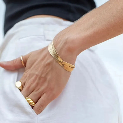 Stainless Steel Herringbone Bracelet — view 6