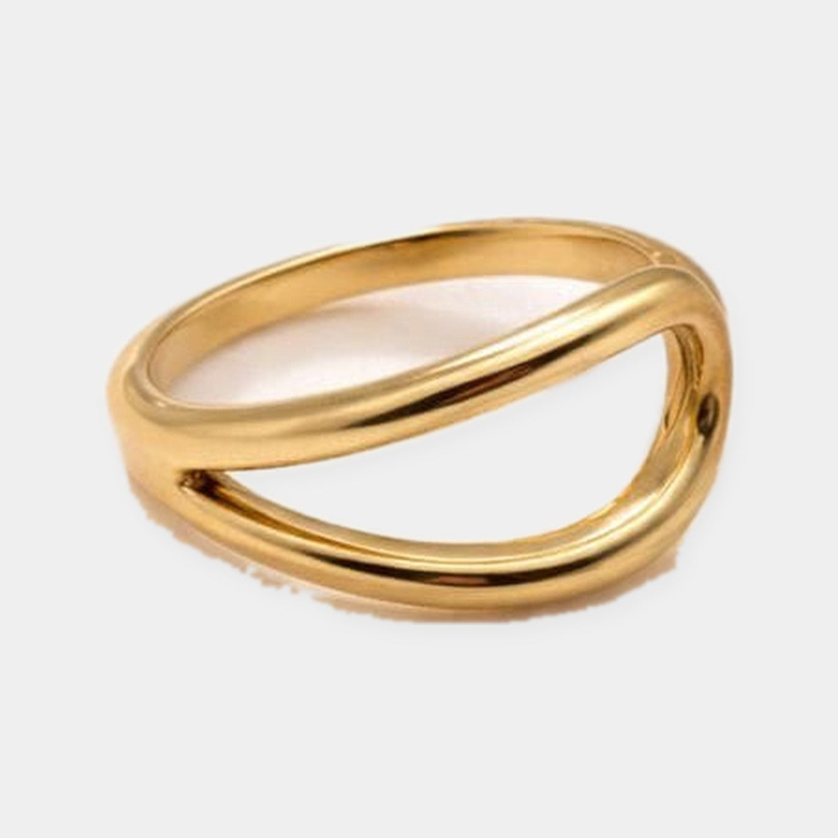 Nahele Curve Ring
