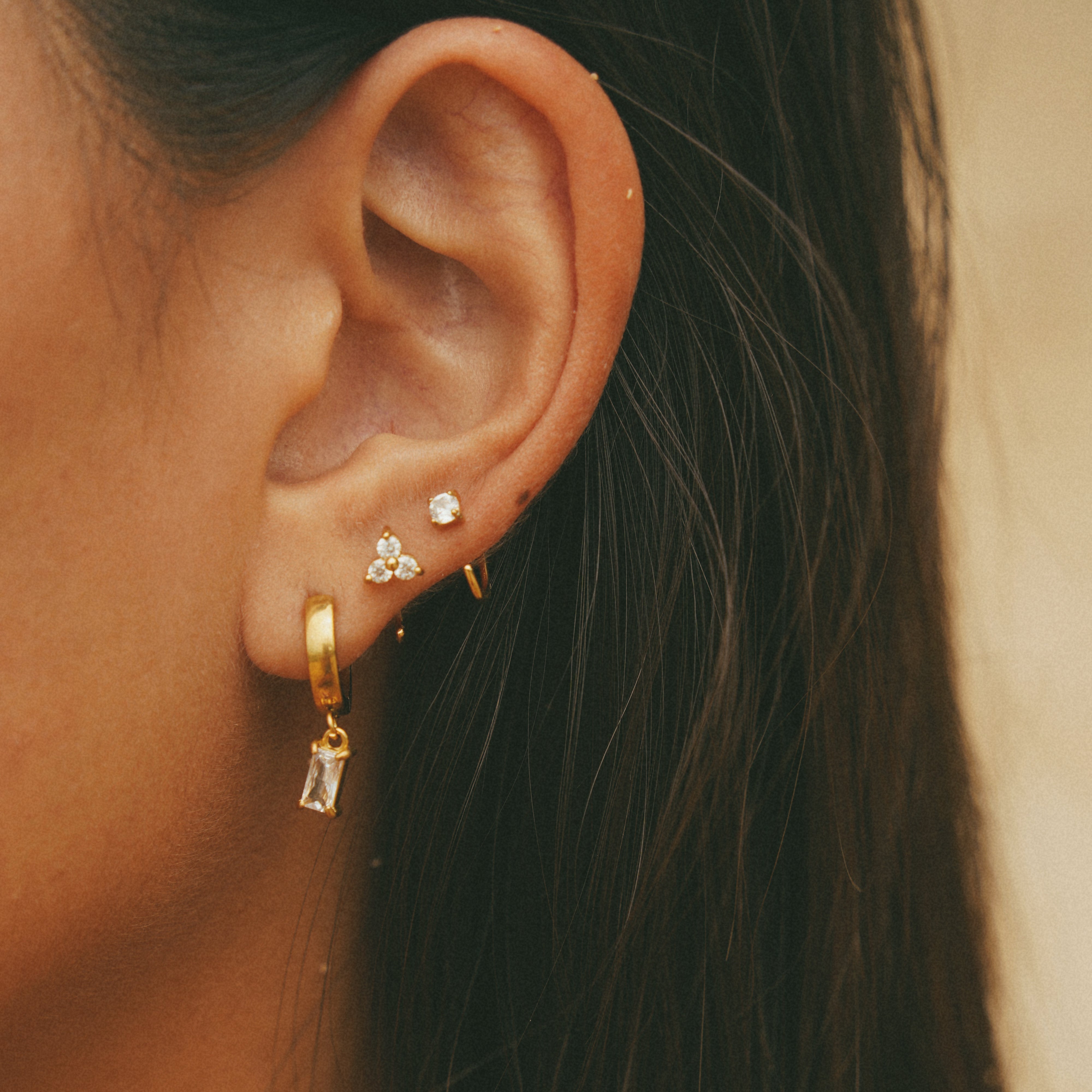 Trinity Star Comfort Earrings
